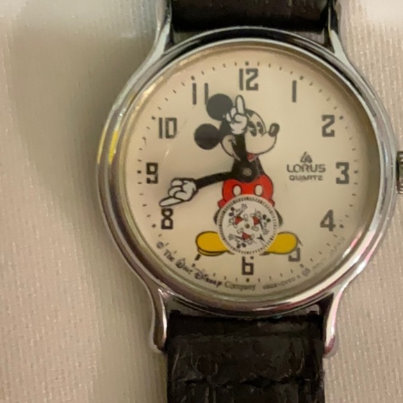 Rare Vintage Women’s Mickey Mouse Watch. Sub Dial V802-0090 Working .New battery main image 6